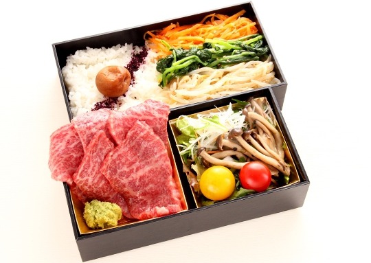 부드러운 로스 카이세키 도시락 (A5랭크) 2160엔 부드러운 로스 카이세키 도시락 (A5랭크) 2160엔